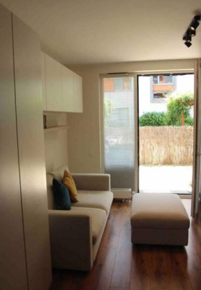 Charming Small Studio and Private Garden